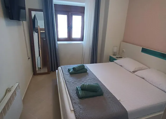 The Fortress, Beautiful And Private House With Skiathos