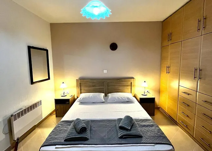 The Fortress, Beautiful And Private House With Сasa de vacaciones *