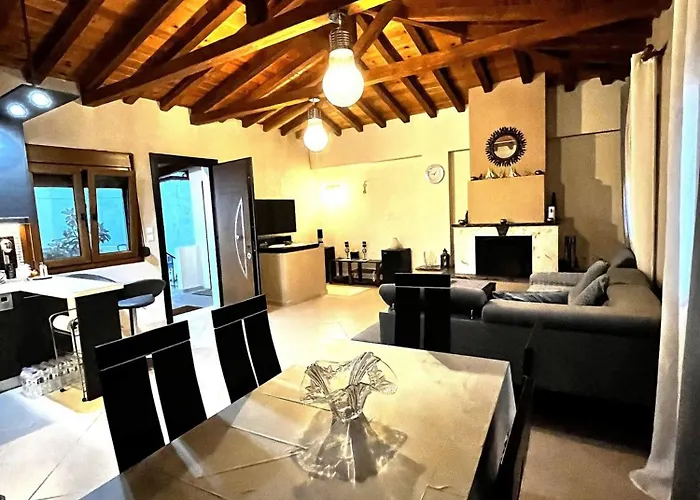 The Fortress, Beautiful And Private House With Skiathos