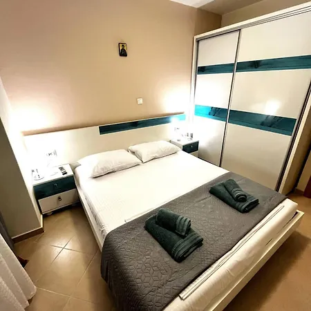 The Fortress, Beautiful And Private House With 度假居 *