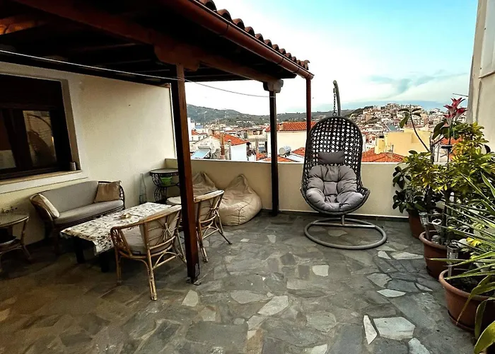 The Fortress, Beautiful And Private House With Case de vacanță